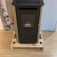 Stufa a Pellet Eva Calor Kali 9,5 kW Ventilata