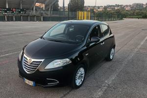 Lancia Ypsilon 1.2 69 CV 5 porte