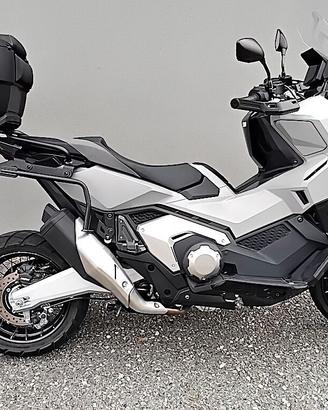 HONDA X-ADV 750