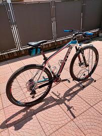 MTB cube carbonio 29"
