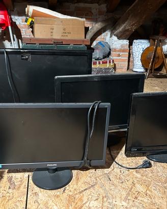 Lotto 5 televisioni monitor funzionanti