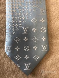 CRAVATTA LOUIS VUITTON ORIGINALE E MAI USATA