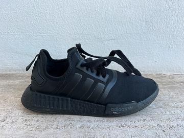 Adidas sneaker NMDR1