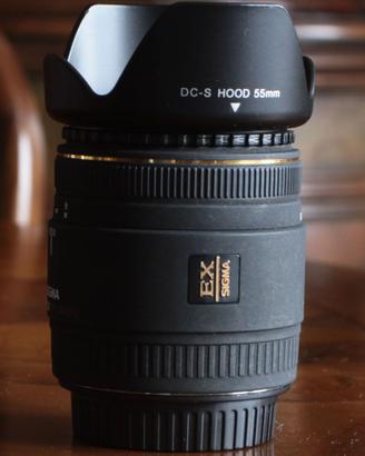 180 € Obiettivo SIGMA 50 mm 1:2.8 DG Macro