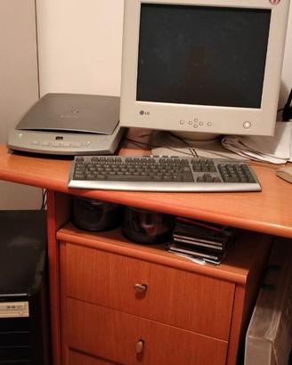 Pentium 4 con CPU 3 GHz con scanner HP