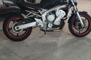 Yamaha FZ6 600