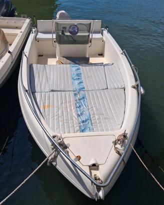 Barca Key Largo Sessa 16 piedi e motore Evnrude 40