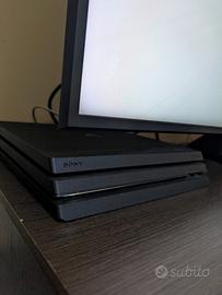 PS4 pro + 4 giochi e accessori + joystick