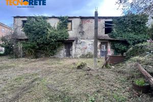 CASA INDIPENDENTE A LA SPEZIA