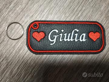 Portachiavi personalizzati ricamati