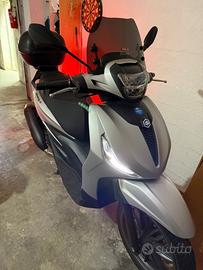 Piaggio Beverly 300 - 2023