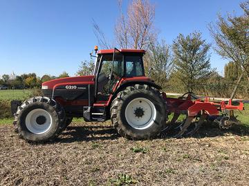New Holland G 210