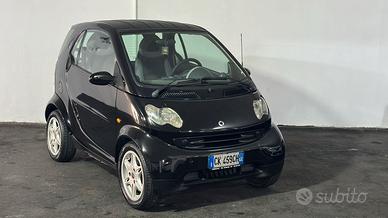 Smart ForTwo 700 coupé pure (45 kW)