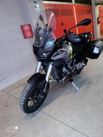 Moto Guzzi Stelvio 2025