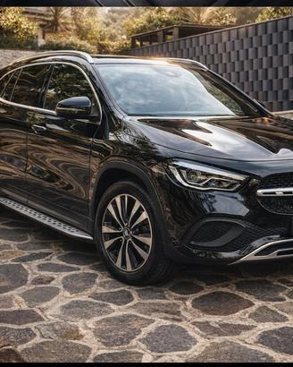 MERCEDES GLA 180D