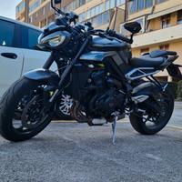 triumph street triple 765 R