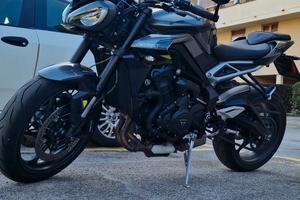 triumph street triple 765 R