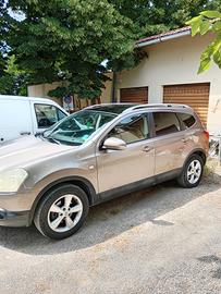 Nissan qashqai 7 posti 