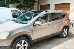 Nissan qashqai 7 posti 
