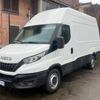 Iveco Daily 33S12 2.3 HPT PC Cabinato
