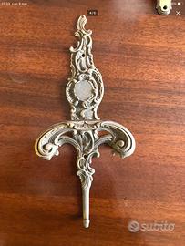 Antichi ganci per abiti