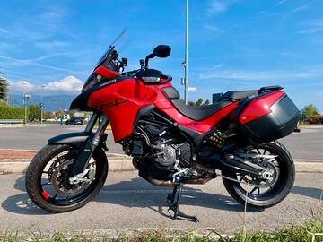 Ducati Multistrada V2S travel