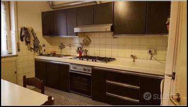 Stanza matrimoniale uso singola per DONNA