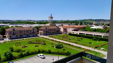 Trilocale via Francesco Negri 44, Casale Monf.to