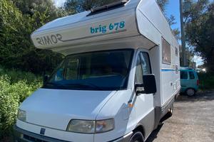 Camper Rimor Brig 678