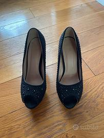 Scarpe con borchie Décolleté con tacco alto nere