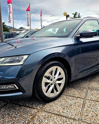 SKODA Octavia 1.5 G-TEC DSG Wagon Style