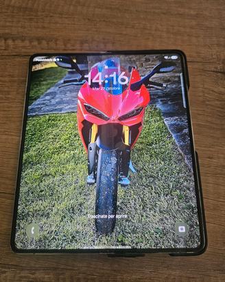 Samsung Z fold 5