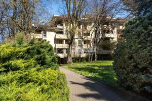 Tre Locali doppi servizi con box doppio e cantina