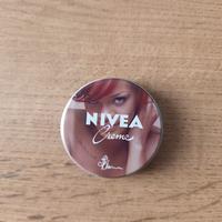 Rihanna nivea campioncino ritirato dal mercato 