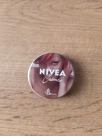 Rihanna nivea campioncino ritirato dal mercato 