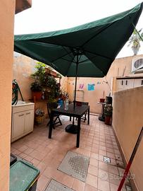 Ombrellone 3x2 metri + base + tavolo