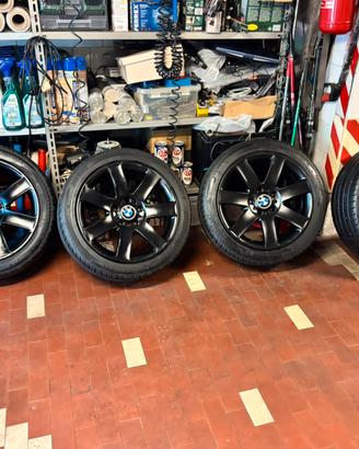 Cerchi con gomme