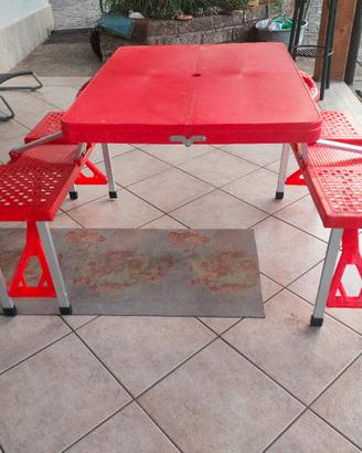 Tavolo pieghevole per 4 persone