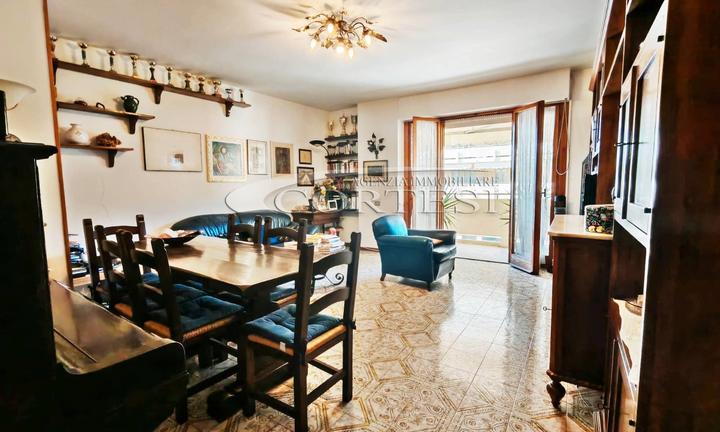 Appartamento di mq 140 con Terrazzo PS/138