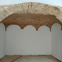 Locale commerciale di 95 mq con canna fumaria