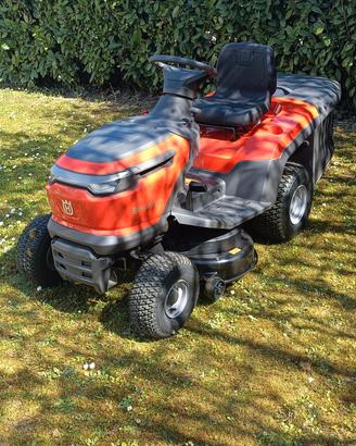 Trattorino Husqvarna TC 114