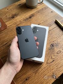 iPhone 16 Black