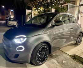 FIAT 500e 43KW Navy CAM 2022