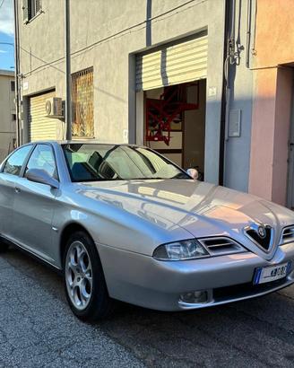 Stupenda Alfa 166 turbo benzina v6 Super