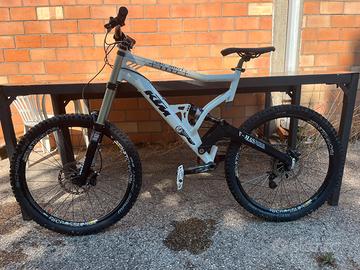 Downhill ktm
