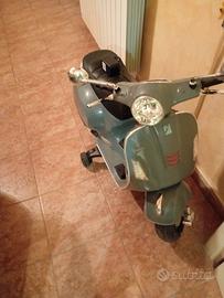 Vespa Piaggio Elettrica per Bambini - Grigio