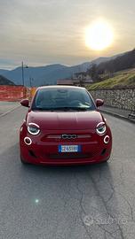 Fiat 500e LA PRIMA 2025