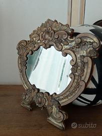 Una cartagloria antica con specchio