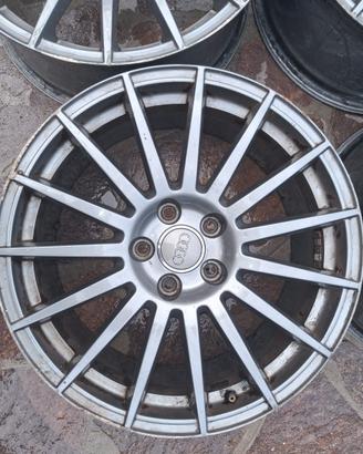 cerchioni audi A4 usati