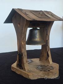 antica campana in bronzo e faggio suono armonioso